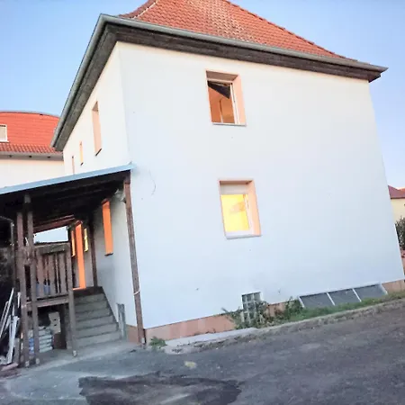 Living15 Apartment